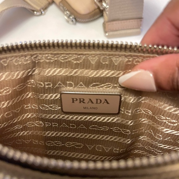 Authentic Prada Nylon Re-Edition 2000 Shoulder Bag with matching headband - Picture 3 of 16